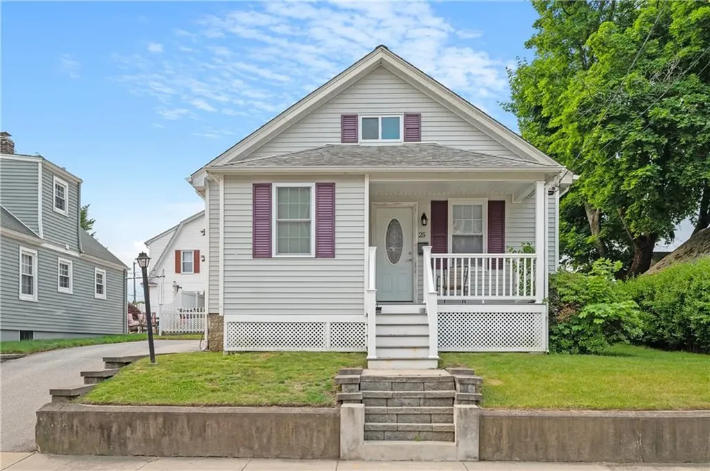 25 Clark Street Cumberland RI 02864