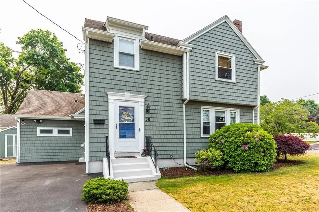 36 Pleasant Avenue Johnston RI 02919