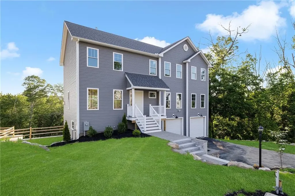 20 Tuscan Court Cumberland RI 02864