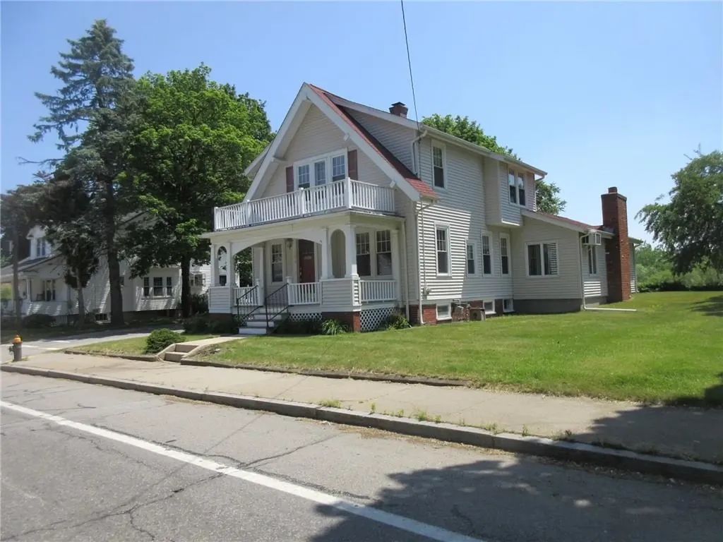 1090 Plainfield Street Johnston RI 02919