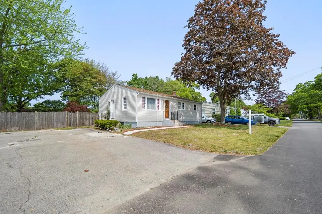 101 Custer Street Warwick RI 02889