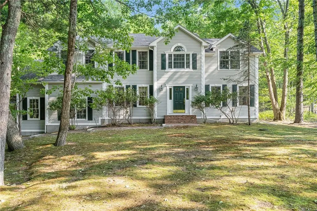 29 Forest Lane East Greenwich RI 02818