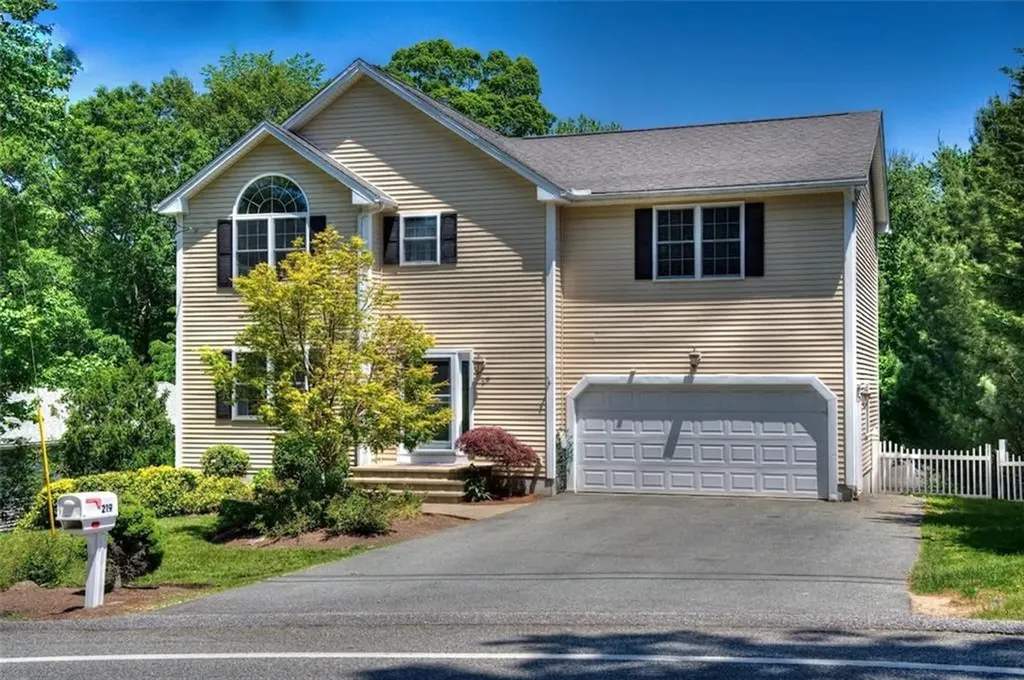 219 Old River Road Lincoln RI 02865