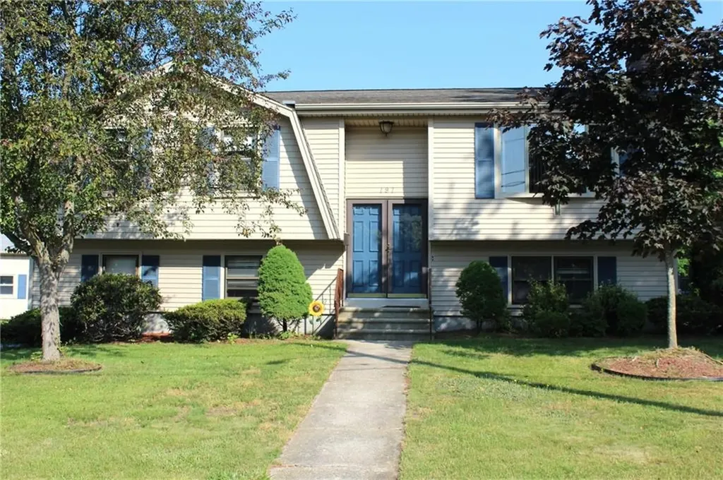 197 Ray Avenue Woonsocket RI 02895