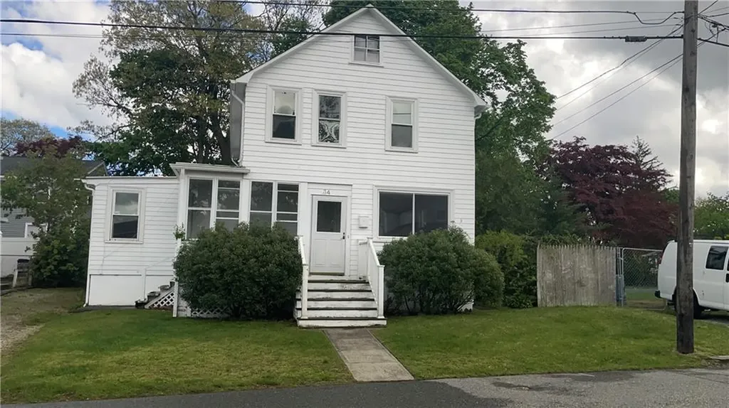 34 Grace Avenue Warwick RI 02889