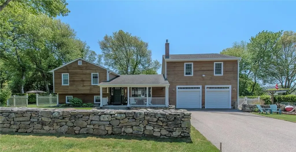 42 Wampum Road Narragansett RI 02882