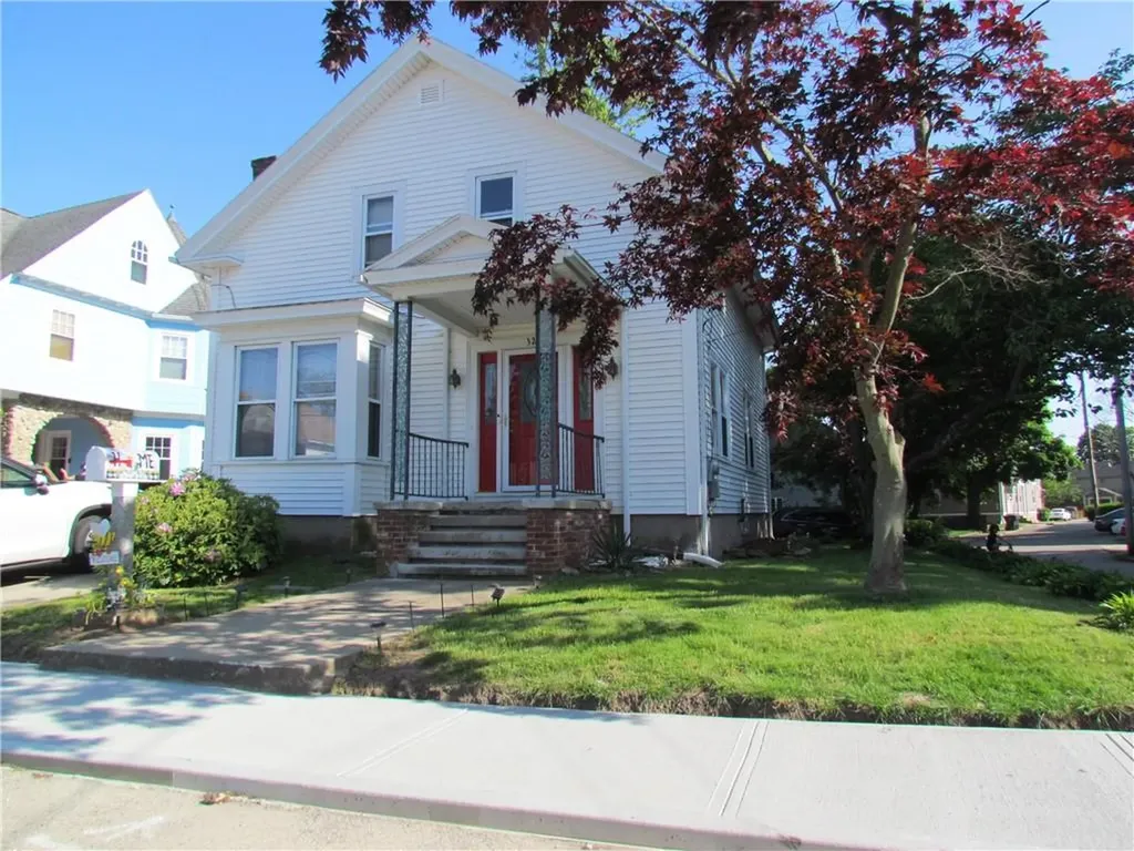32 Gardner Avenue West Warwick RI 02893