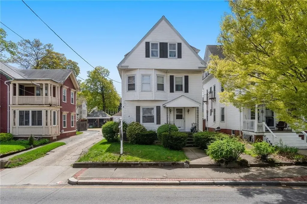 27 Spring Street Pawtucket RI 02860