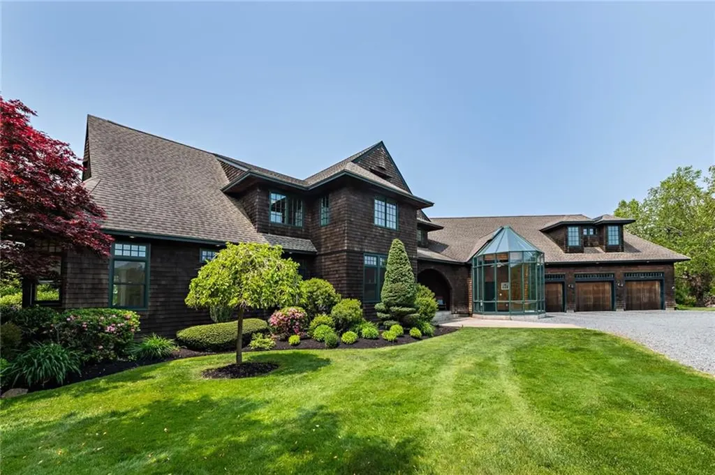 85 Sunset View Drive Tiverton RI 02878