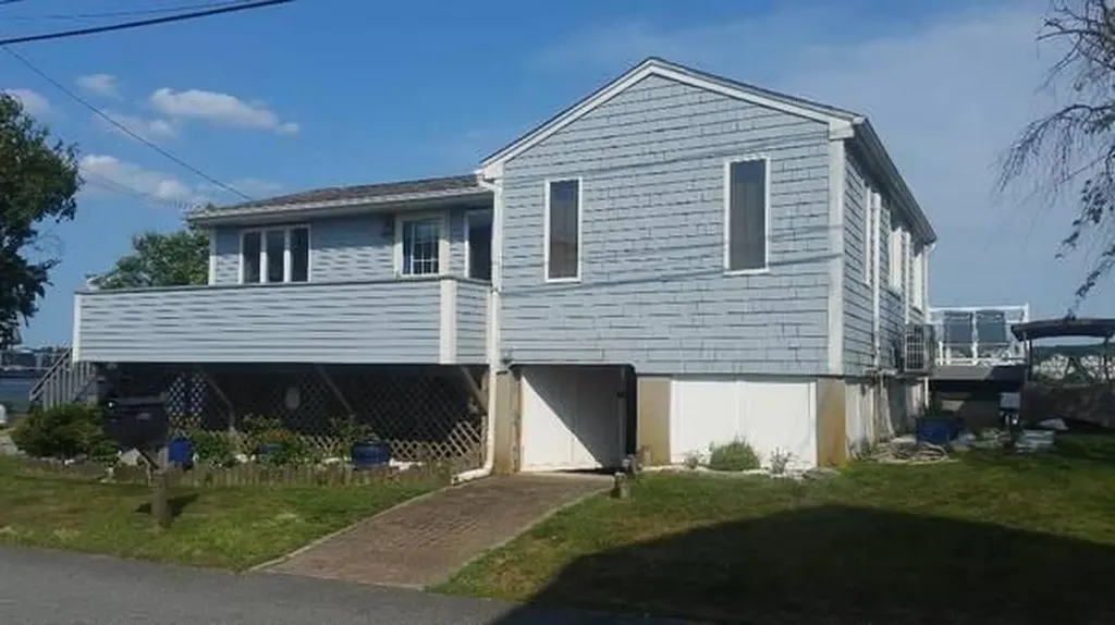 1321 Anthony Road Portsmouth RI 02871