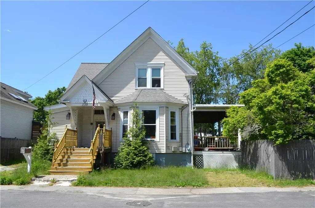135 Norwood Avenue Warwick RI 02888
