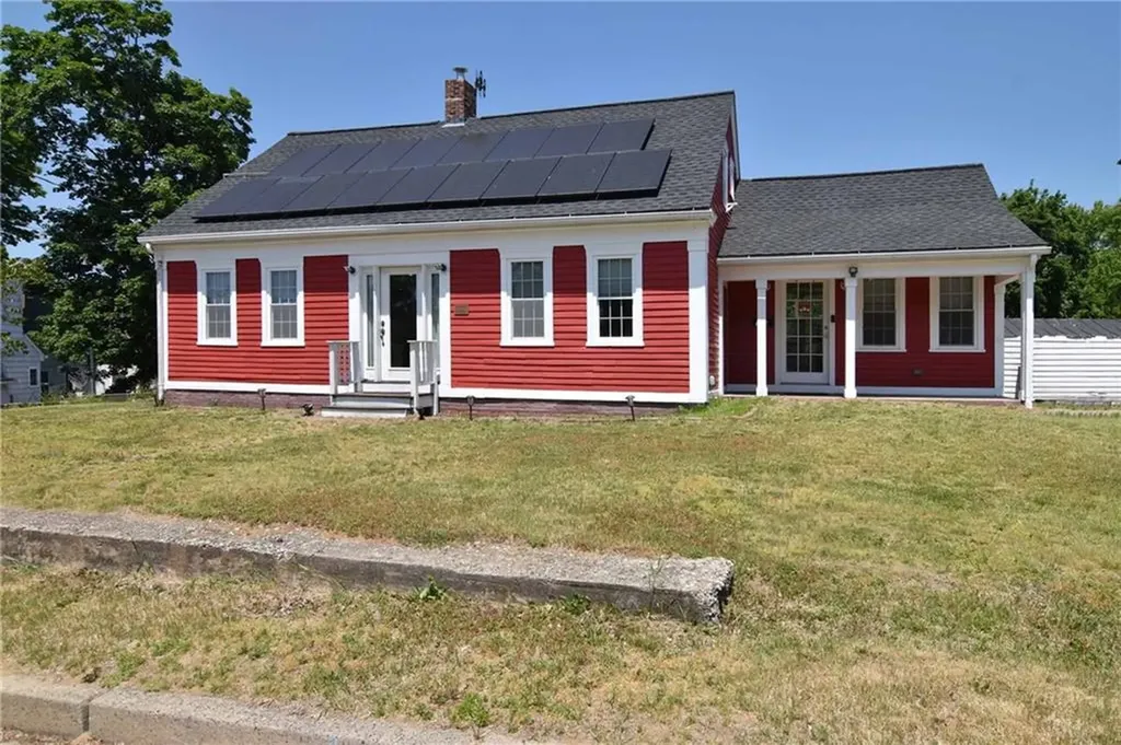 115 Summit Avenue West Warwick RI 02893
