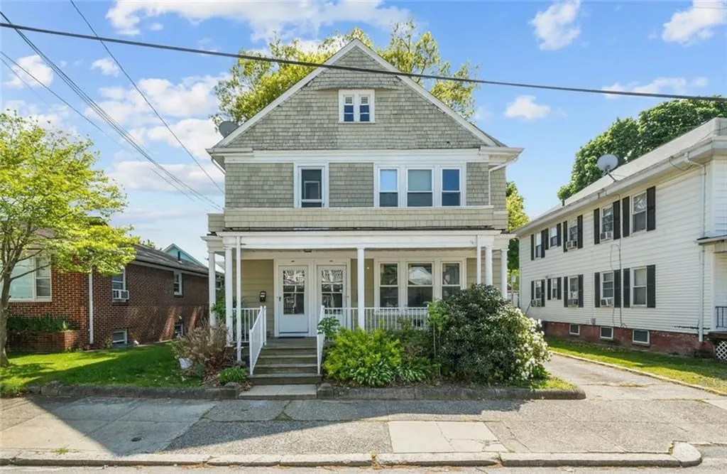 46 Auburn Street Pawtucket RI 02860