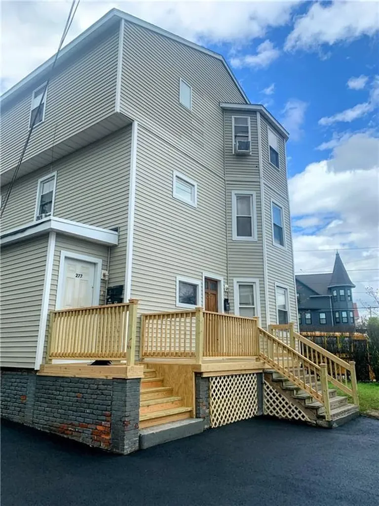 275 277 Webster Avenue Providence RI 02909
