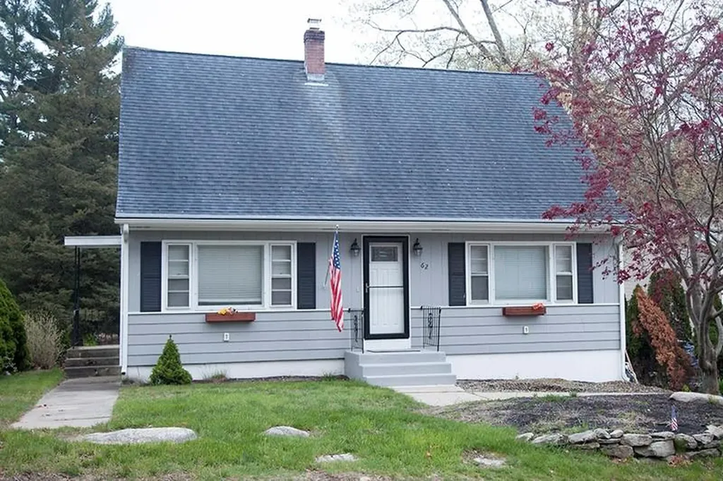 62 Pine Hill Avenue Johnston RI 02919