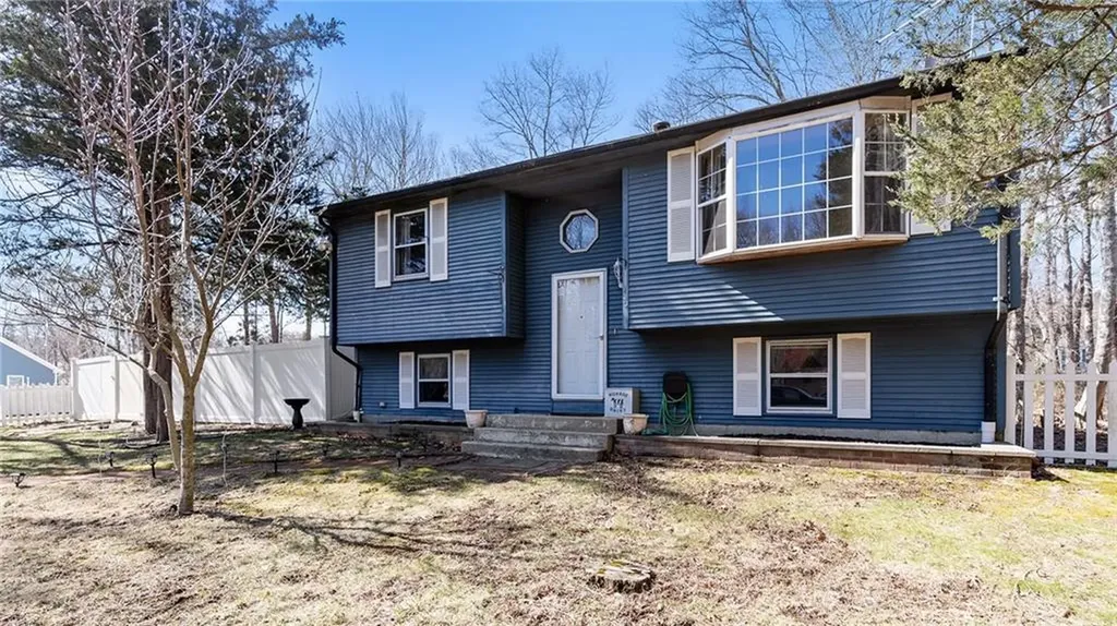 73 Pinecrest Drive Exeter RI 02822
