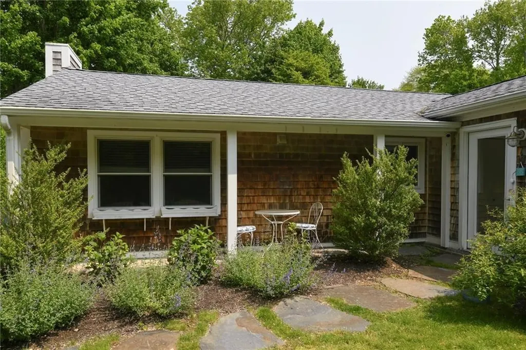 78 Nautilus Street Jamestown RI 02835