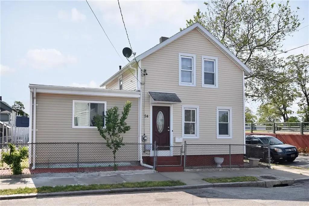 54 Ninigret Avenue Providence RI 02907