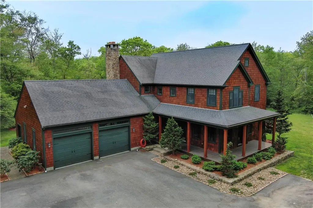 44 Gooseberry Lane Tiverton RI 02878