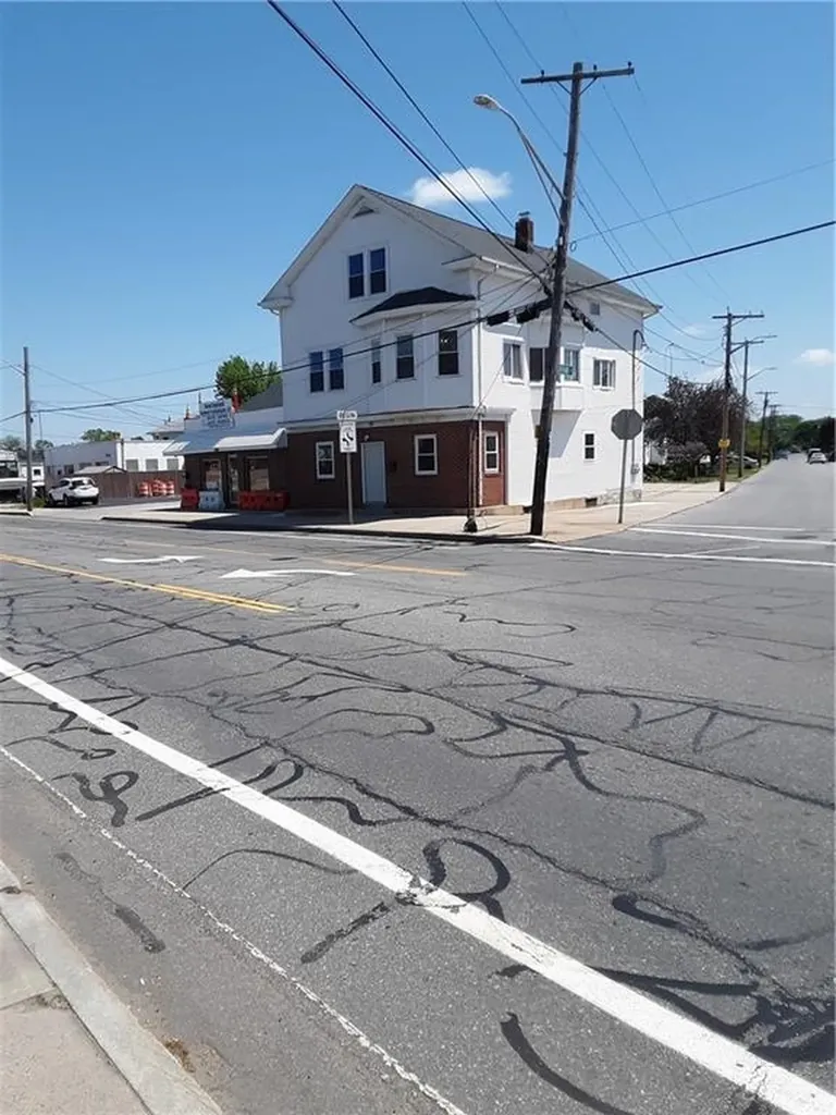 1540 Elmwood Avenue Cranston RI 02910
