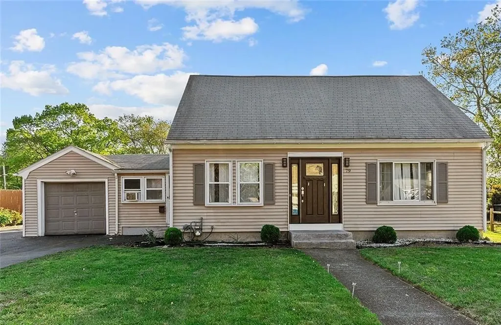 79 Welfare Avenue Warwick RI 02888