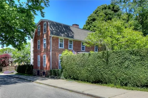 104 Mill Street Newport RI 02840