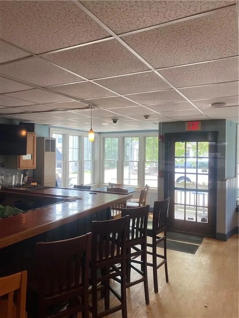 22 Narragansett Avenue Jamestown RI 02835
