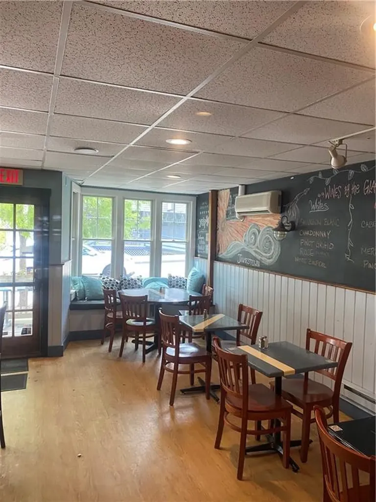 22 Narragansett Avenue Jamestown RI 02835