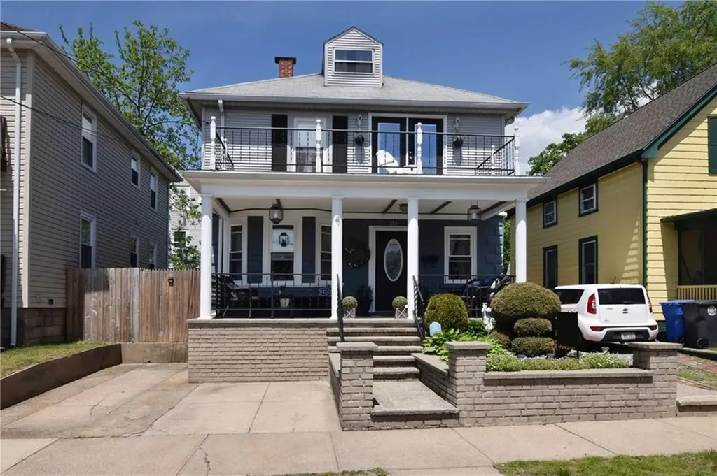 135 Bay View Avenue Cranston RI 02905