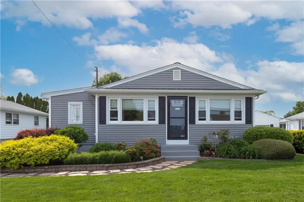 205 Budlong Road Cranston RI 02920