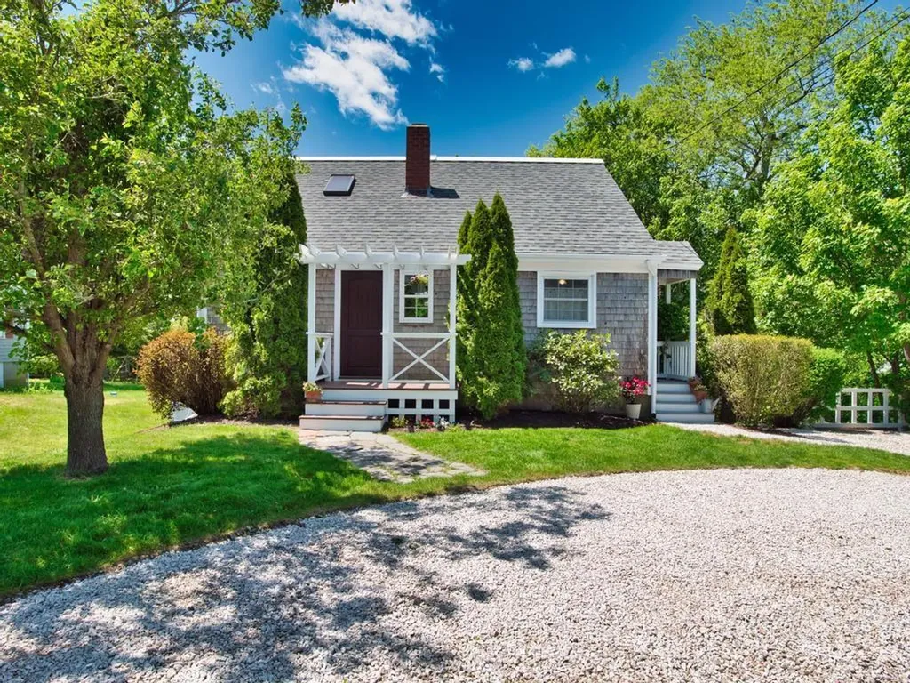2545 Main Road Tiverton RI 02878
