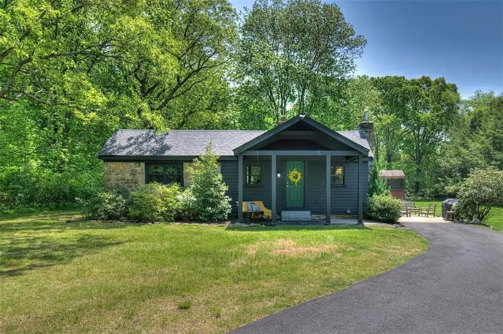 740 South Road East Greenwich RI 02818