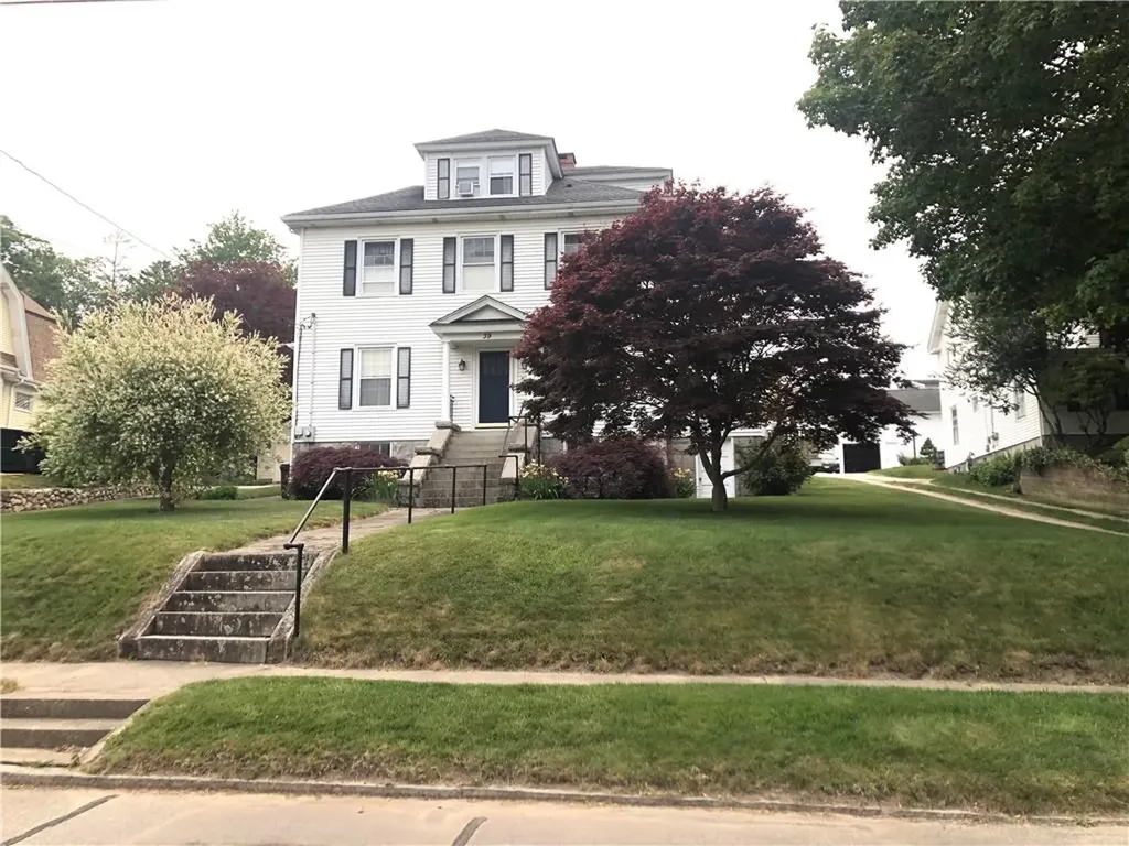 39 Summer Street Westerly RI 02891