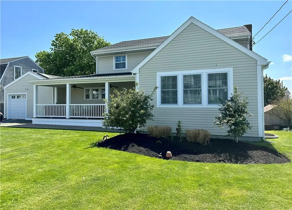 169 Tuckerman Avenue Middletown RI 02842