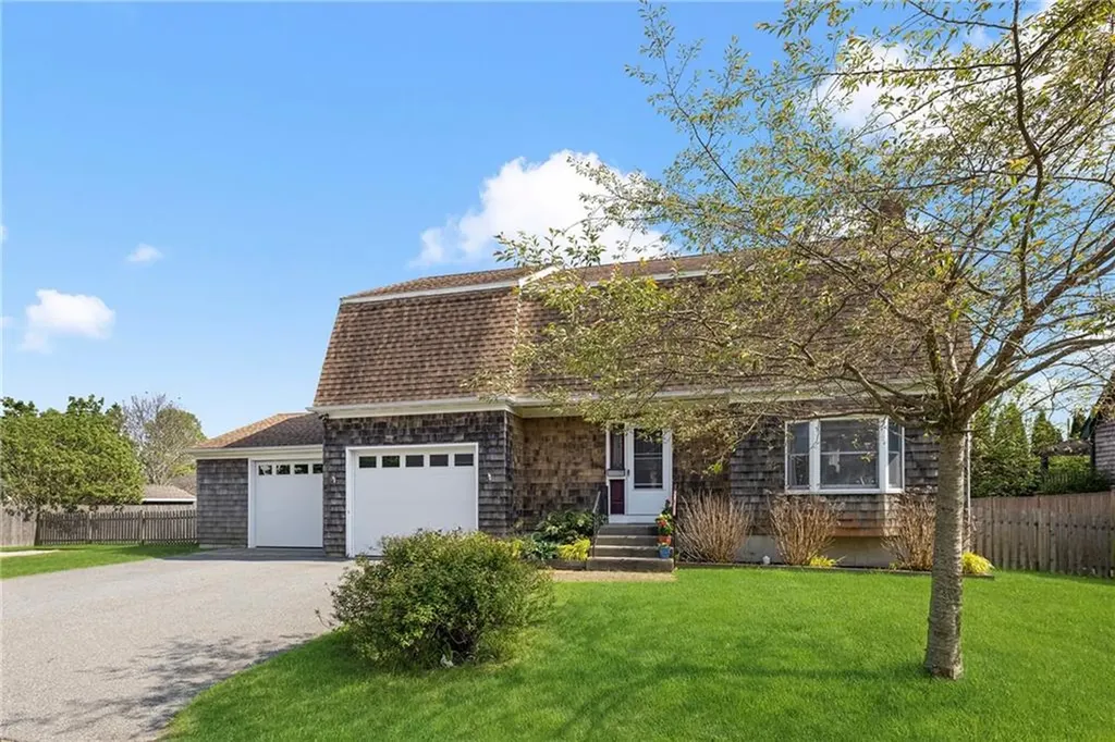 9 Xavier Terrace Newport RI 02840