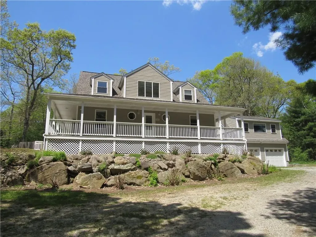 59 Briarwood Hill Road Exeter RI 02822