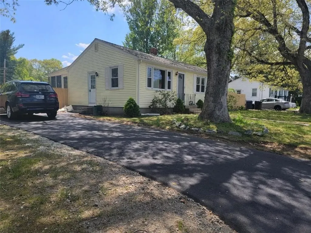 4 Wayne Street Warwick RI 02889