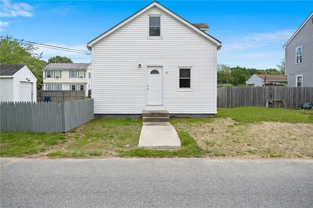 90 Pinegrove Avenue Warwick RI 02889