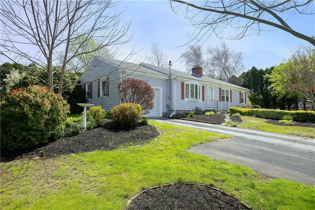 62 Brown Terrace Portsmouth RI 02871