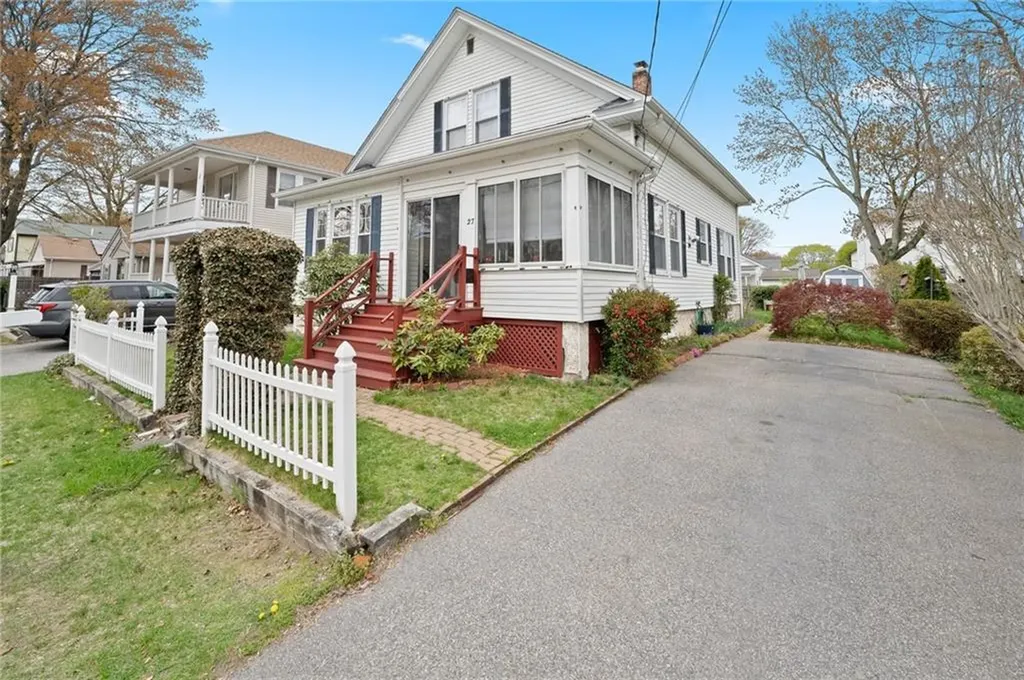 27 Jane Street Pawtucket RI 02860
