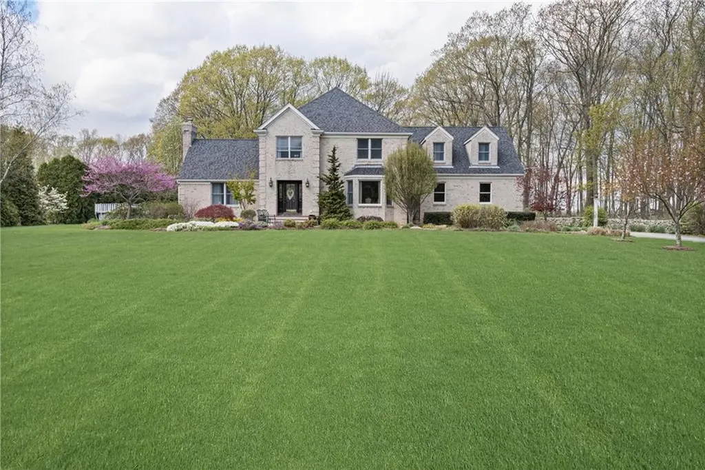 139 Scituate Avenue Johnston RI 02919