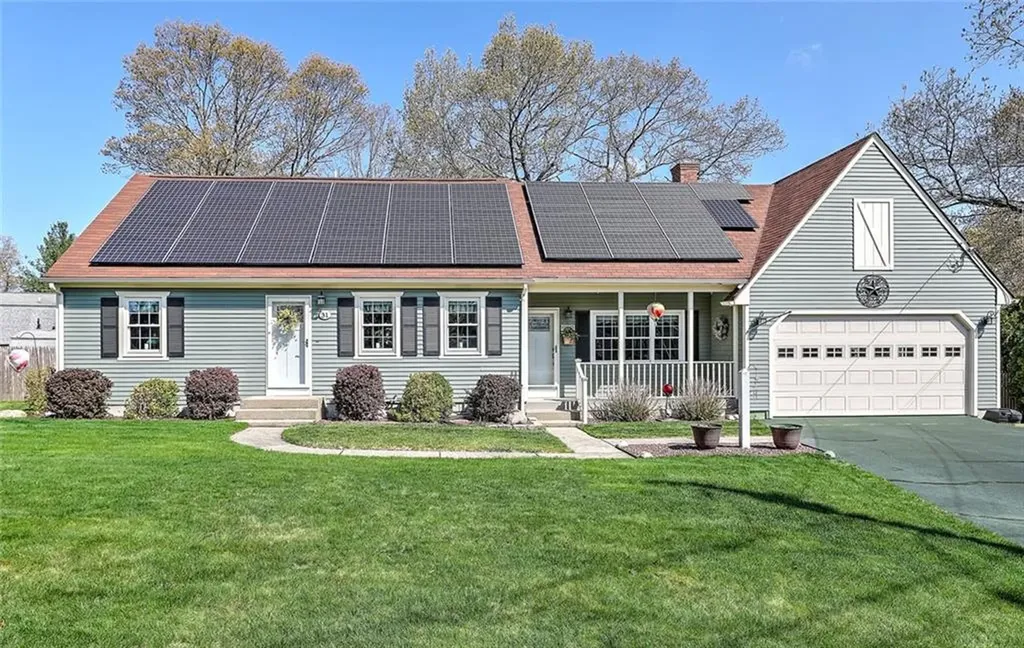 31 Silverwood Lane West Warwick RI 02893