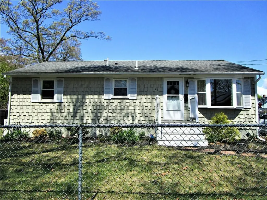 49 Prince Street Warwick RI 02888