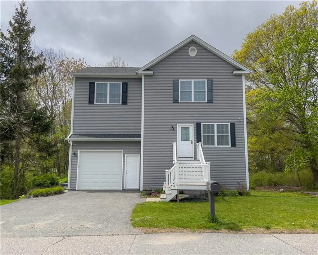 186 Morris Street Cumberland RI 02864