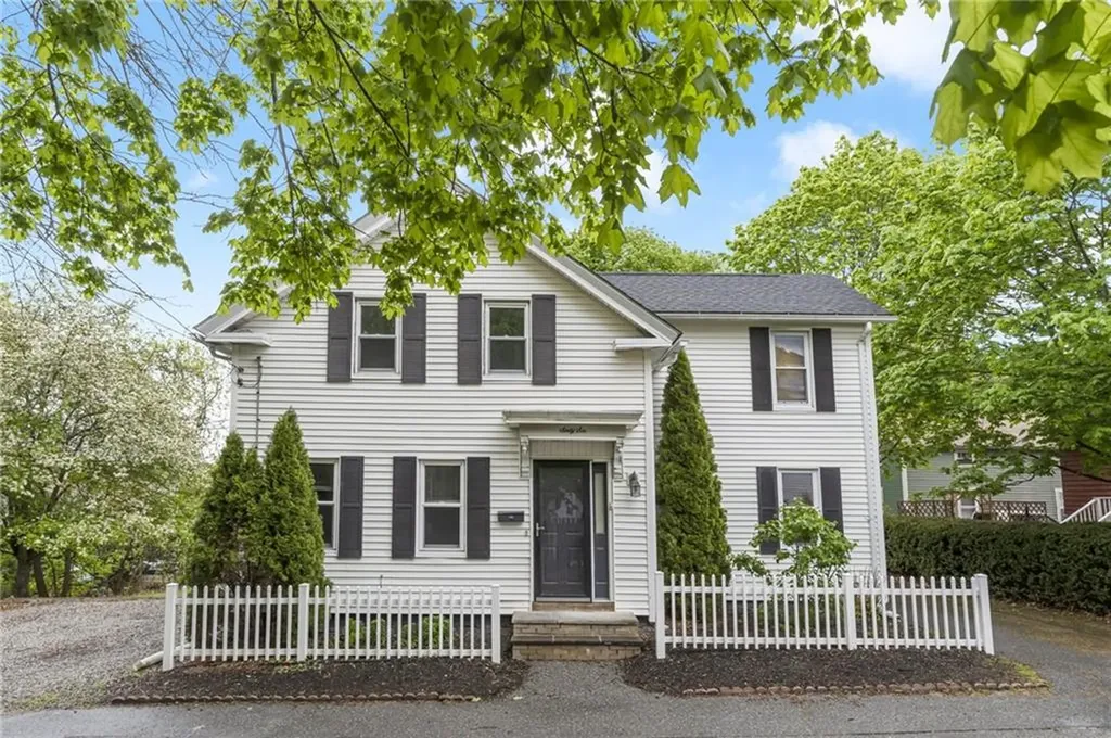 66 Spruce Street Warwick RI 02886