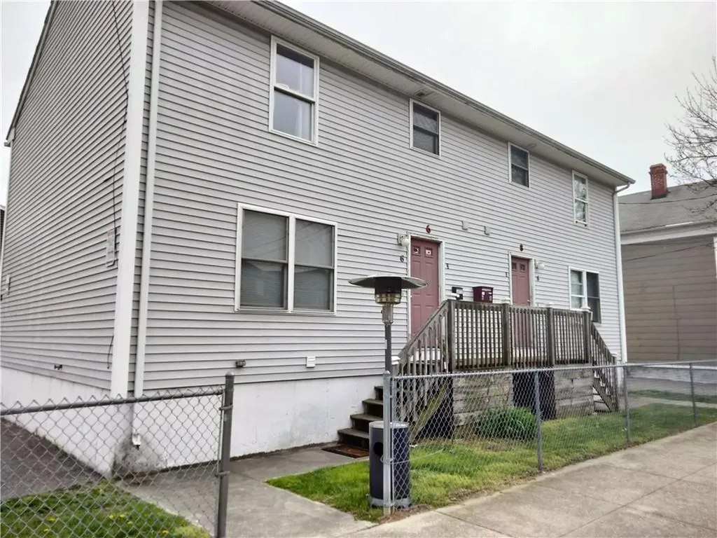 6 Vernon Street Providence RI 02903