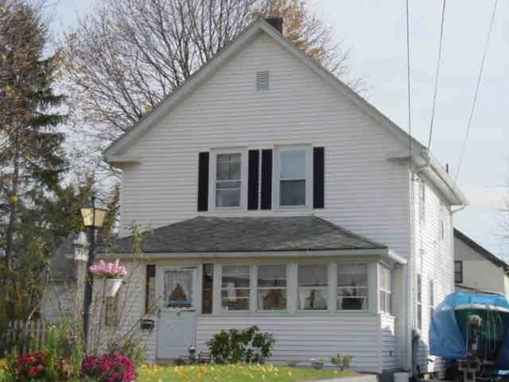 18 Elm Street Johnston RI 02919