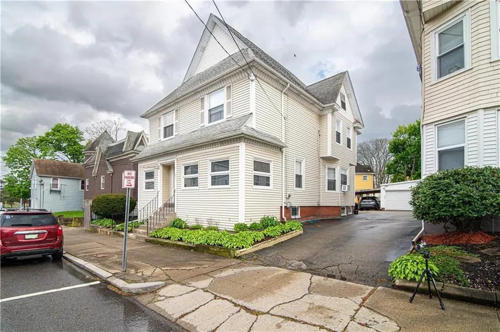 235 Central Avenue Pawtucket RI 02860