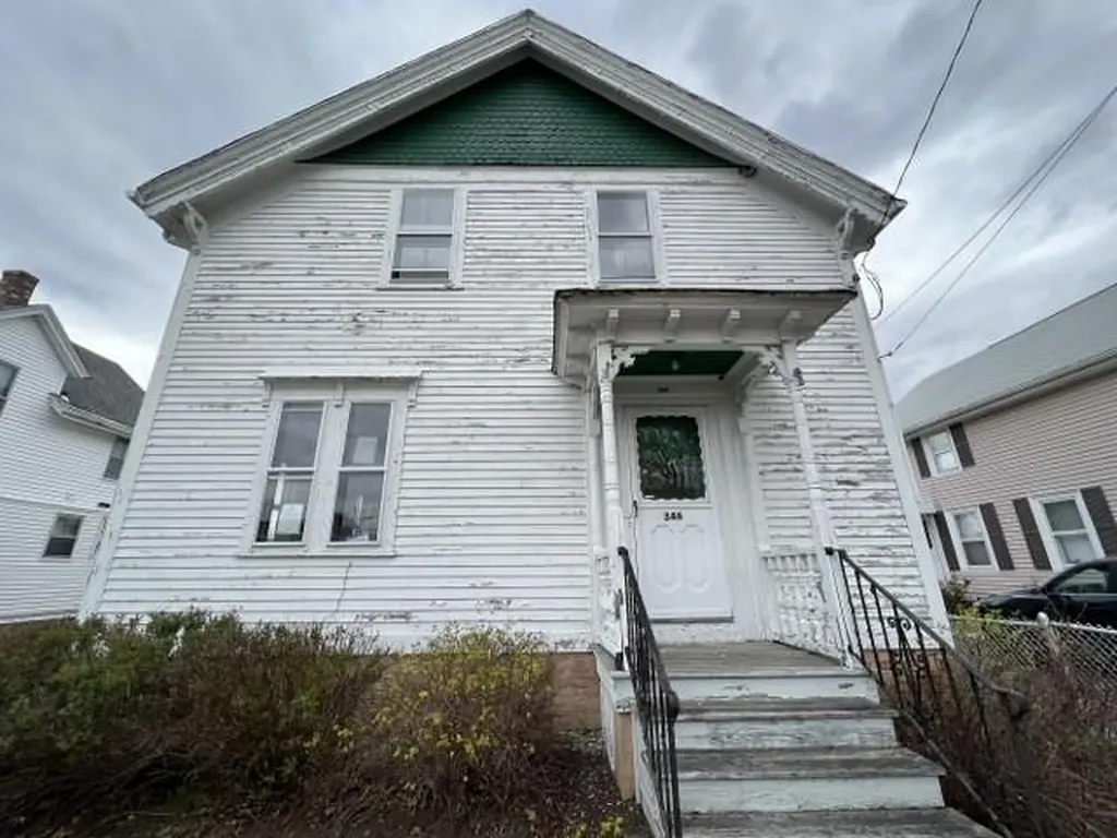 346 High Street Cumberland RI 02864