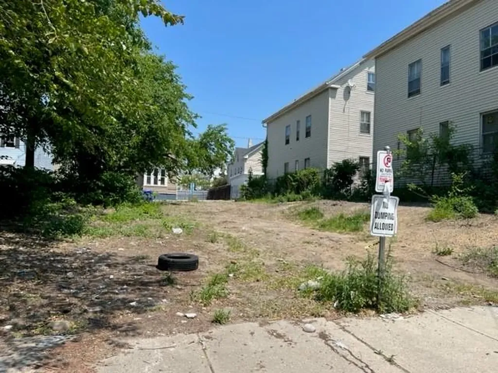 79 Goddard Street Providence RI 02908